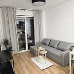 Apartment Z Widokiem Na Jezioro Malta Poznan